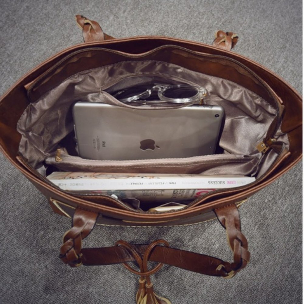 Duke Hudson- Leather Shoulder Bag - Picture 6 of 9